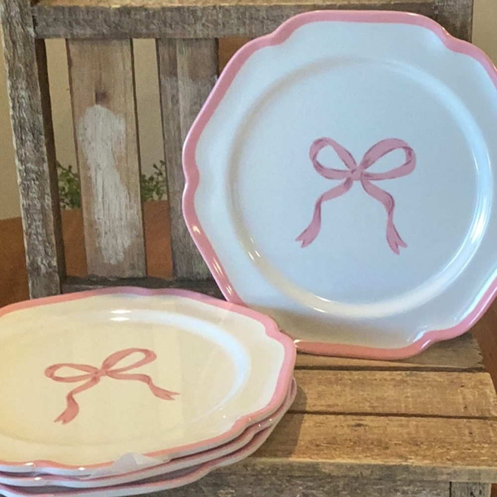 Shabby Chic Pink Bow Appetizer/Salad Plates.
Set of 4 Melamine Plates